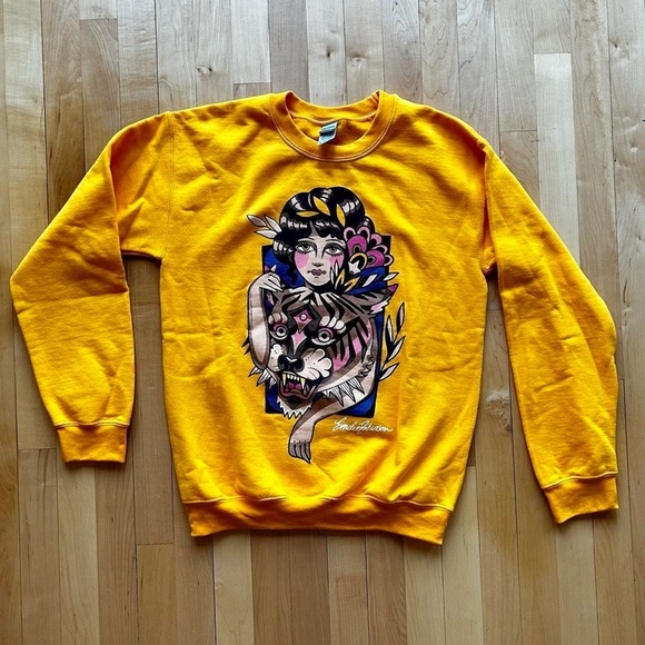 NWT Tiger Lady Sweatshirt - Picture 2 of 6